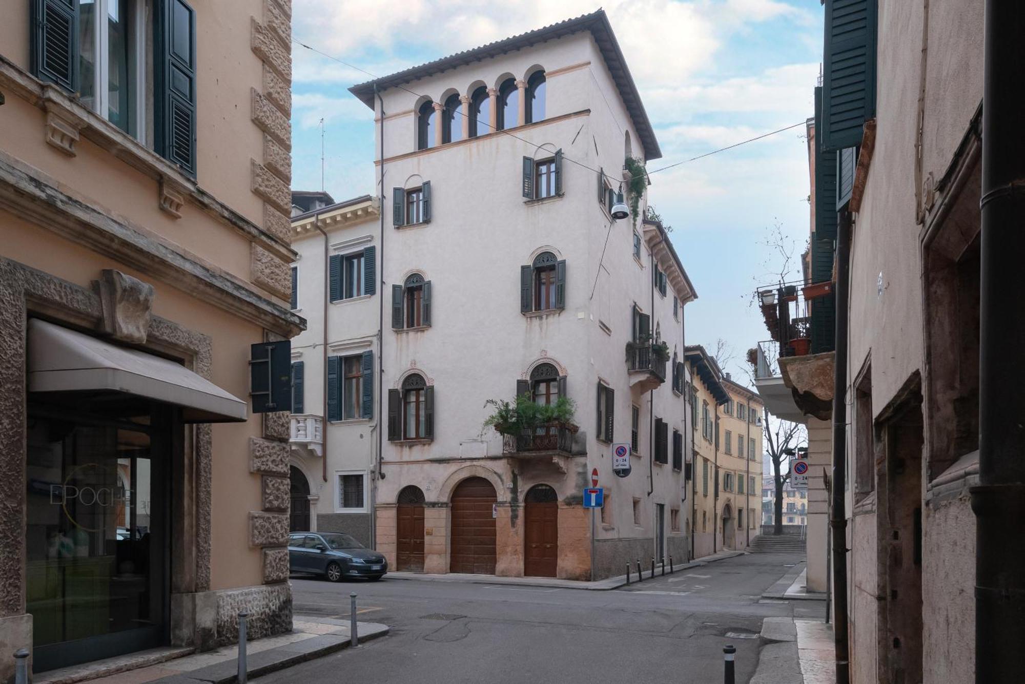Residenza Roccamaggiore Верона Екстериор снимка